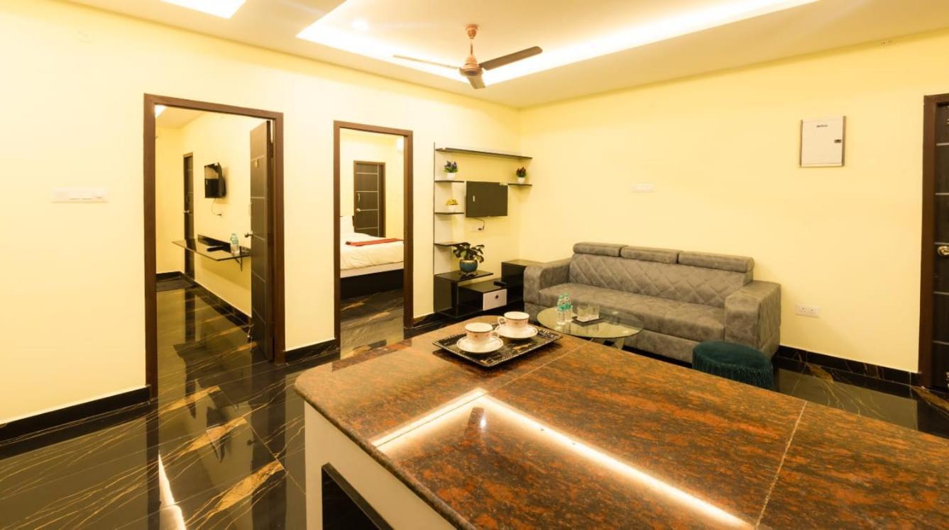 Beestay Hotels Elite Park Тірупаті Номер фото